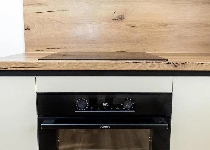 Andrijasevic * Makarska