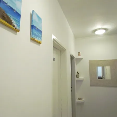 アパート Andrijasevic マカルスカ