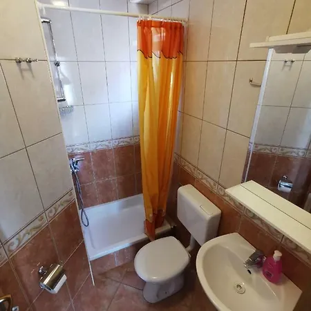 Andrijasevic * マカルスカ